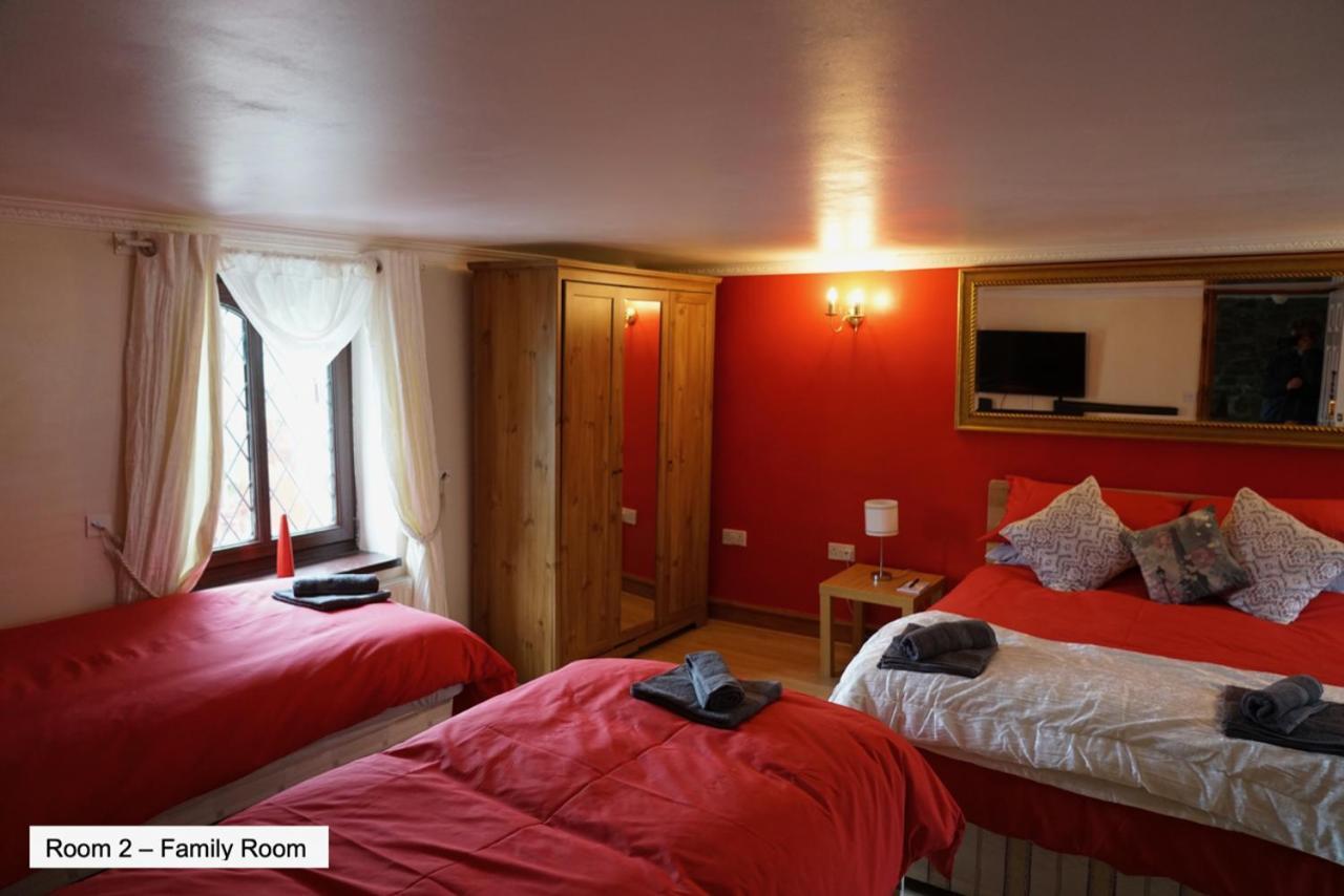 Pentre Riding Stables Hotel Abercraf Bagian luar foto